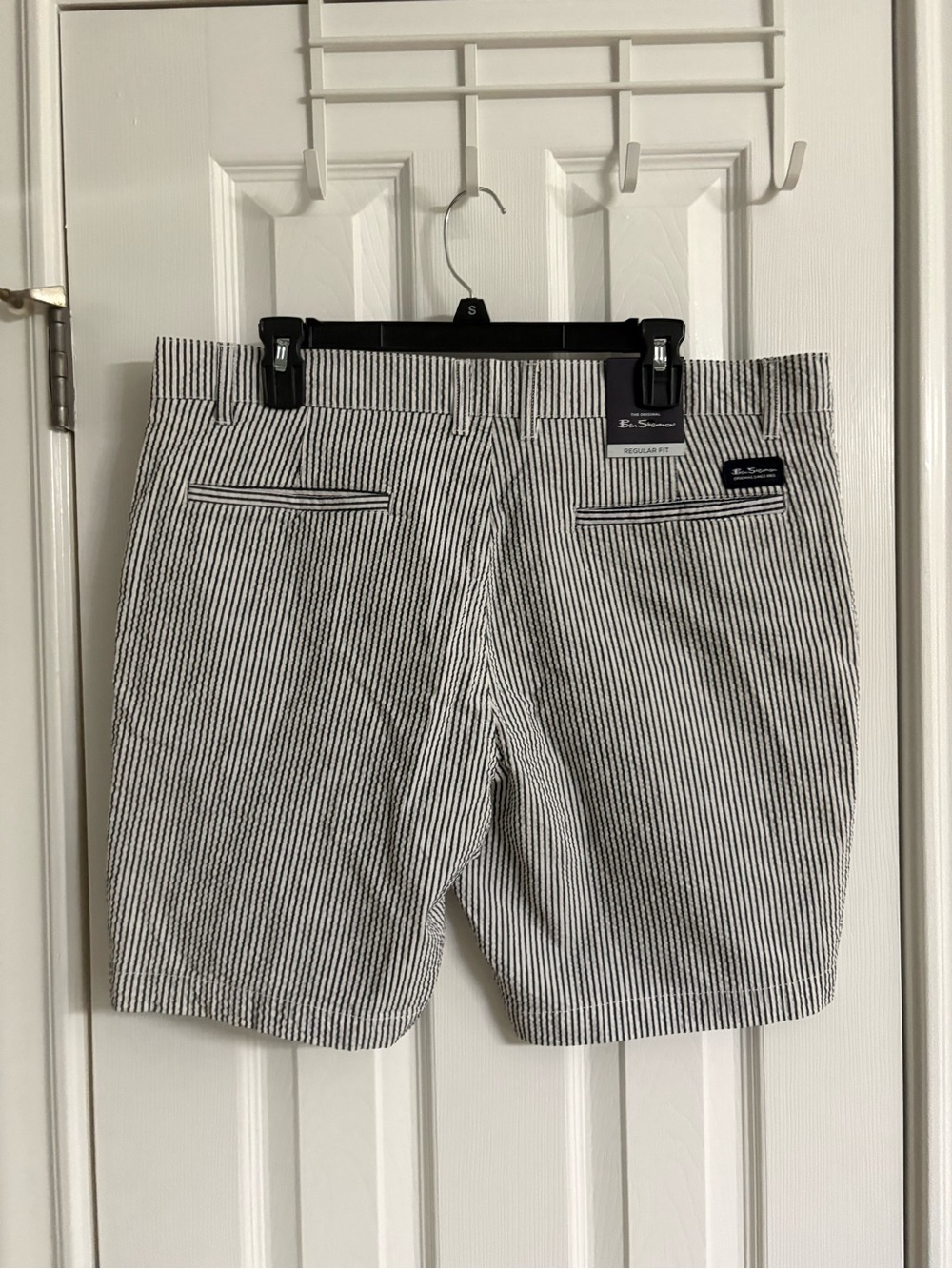 Ben Sherman Navy & White Striped Seersucker Flat-Front Shorts